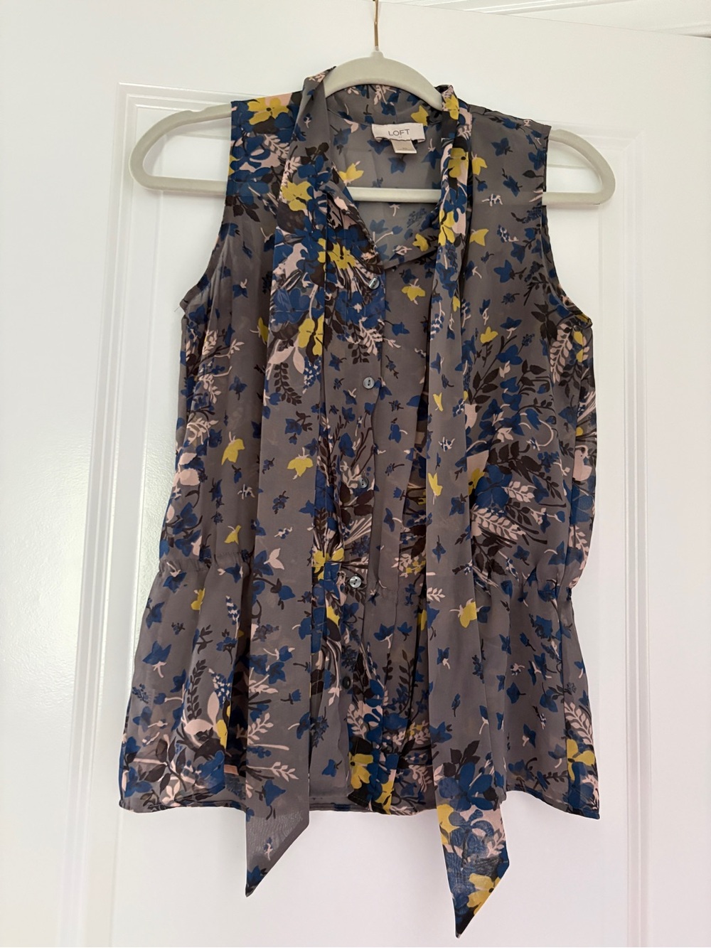 LOFT Gray Floral Tie-Neck Sleeveless Blouse with Blue & Yellow Accents